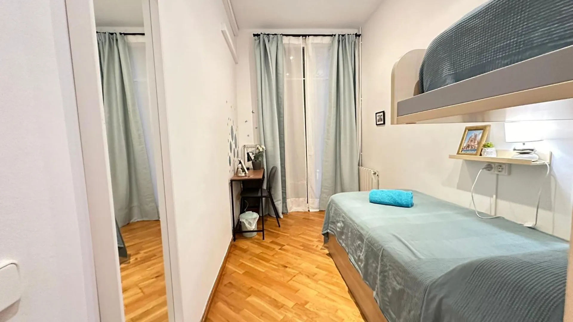 Alojamiento Calabria Barcelona Bed & Breakfast